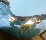 Bad zipper - Quality control at manufacturing plant lacking 4