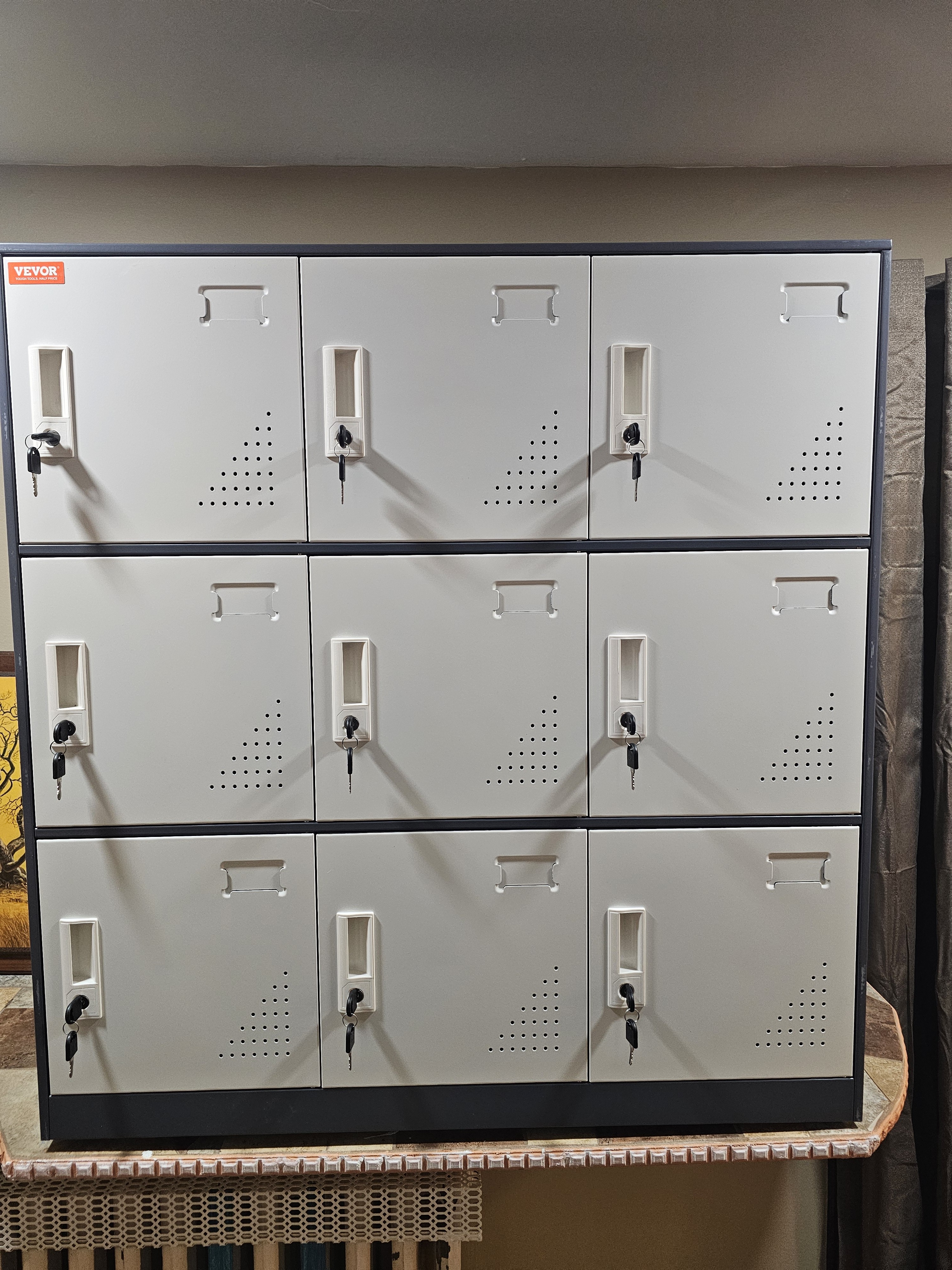 VEVOR 9-Door Metal Locker – Steel Storage Cabinet With Card Slots, Keys, 66 Lbs Per Compartment, Gray For Office, School, Gym