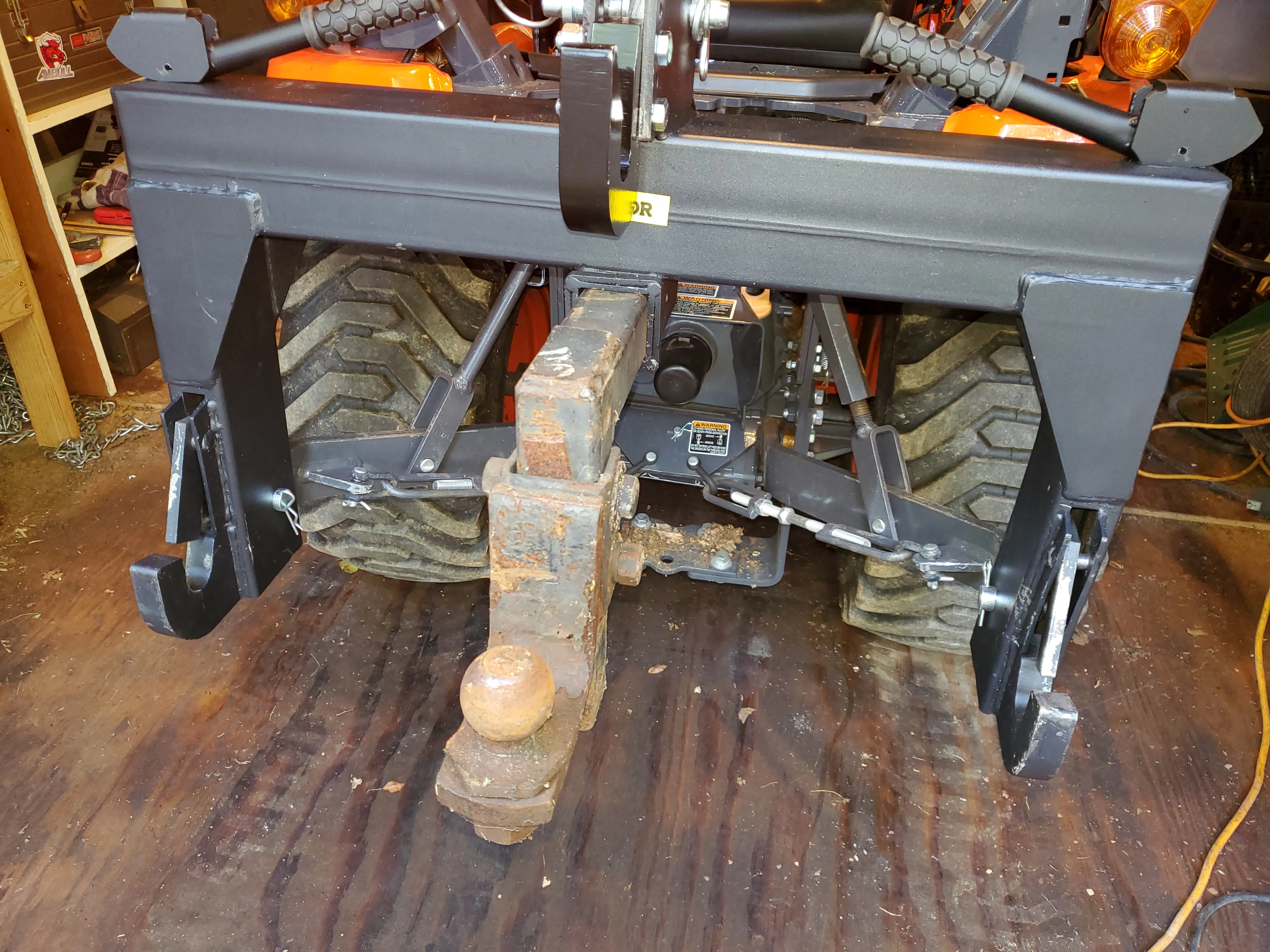 3000 LBS Lifting Capacity Tractor Quick Hitch, 3-Point Quick Hitch, No